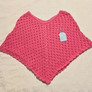 Hand Crafted girls Medium - Large bright pink poncho NEW
